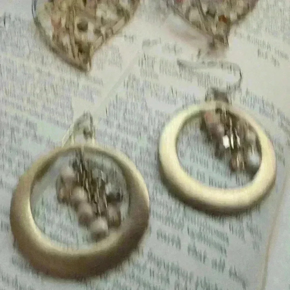 Vintage set  of 5 goldtone drop dangle earrings - Picture 11 of 12